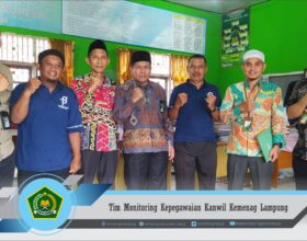Kasubbag TU sambut Tim Monitoring Kepegawaian Kanwil Kemenag Lampung